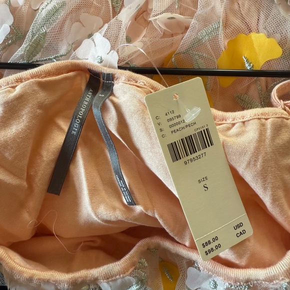 By Anthropologie Blossom Bubble Tank Top - Picture 7 of 10